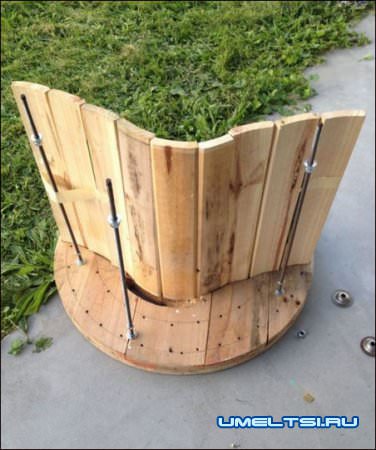 Садовое кресло-качалка