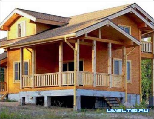 Дом из деревянного кирпича