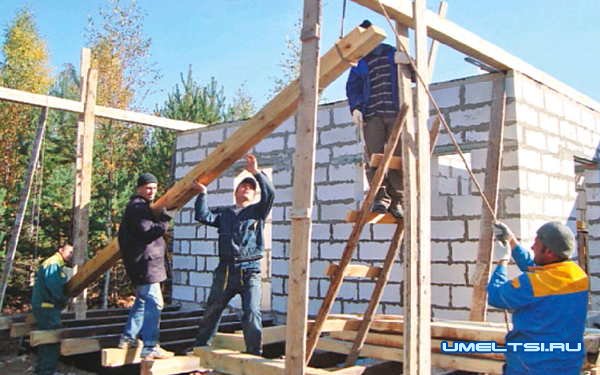 Кого нанимать на строительство дома? Кого нанимать на строительство дома?